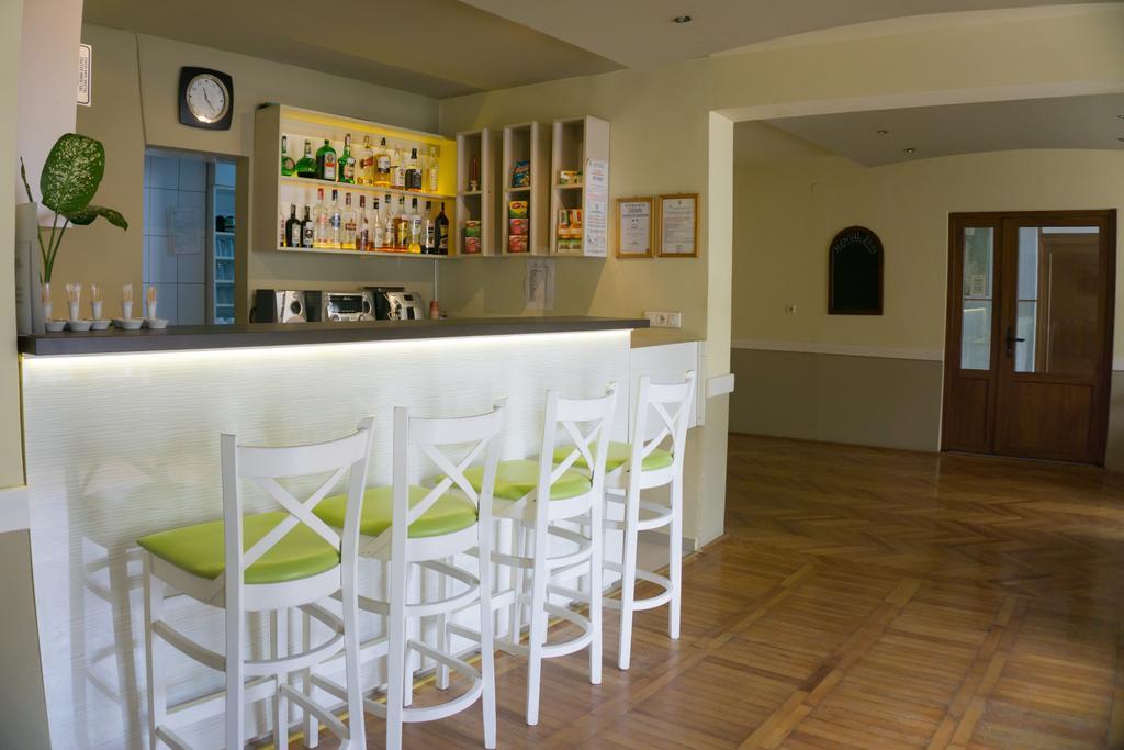 Hotel Merkur Miercurea Ciuc Dış mekan fotoğraf
